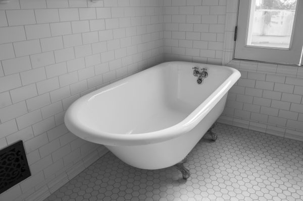 Cost of Cast Iron Tub Installation in Taylor