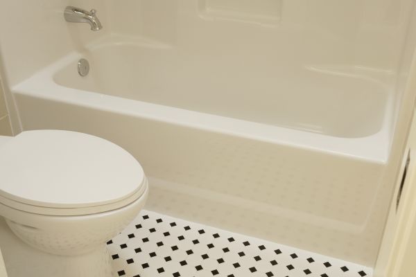 Cost of Fiberglass Tub Replacement in Taylor