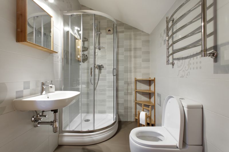 Compact Bathroom with Efficient Storage