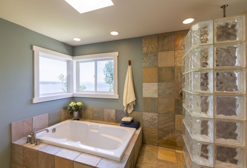 Top Bathtub Installation Companies in Grosse Ile, MI